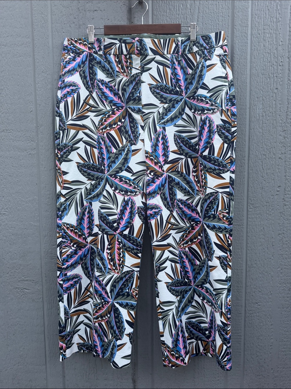 Boden Tropical Leaf Print Cropped Pants Size: 16/18R
